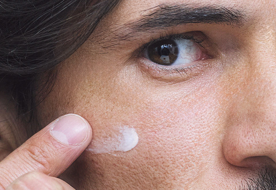 HOW IS MEN’S SKIN DIFFERENT?